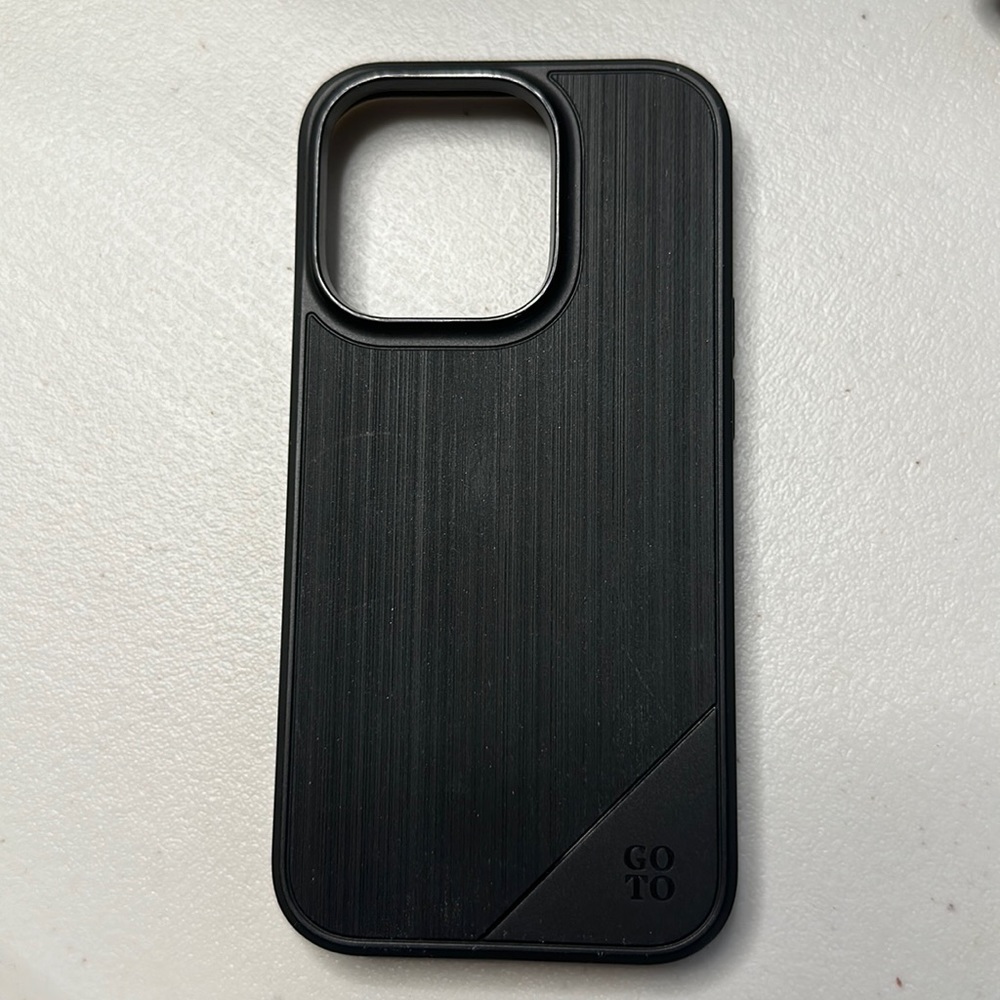 GoTo iPhone 14 pro case